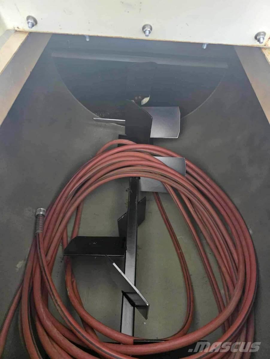 Finn T30 Receiving hoppers, blowers and elevators