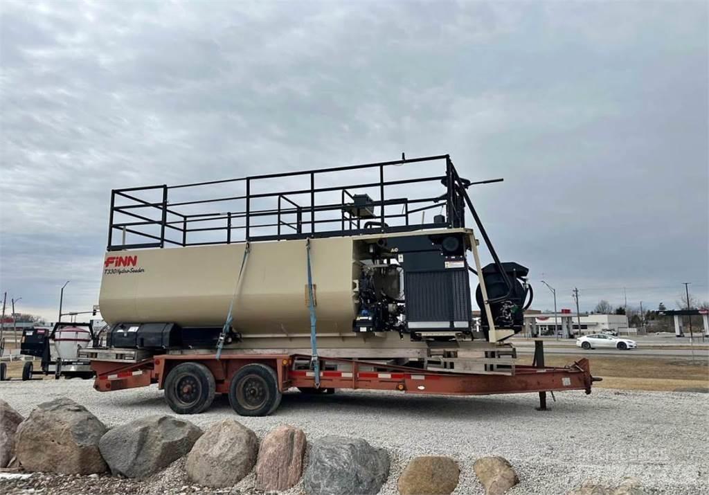 Finn T330 Receiving hoppers, blowers and elevators