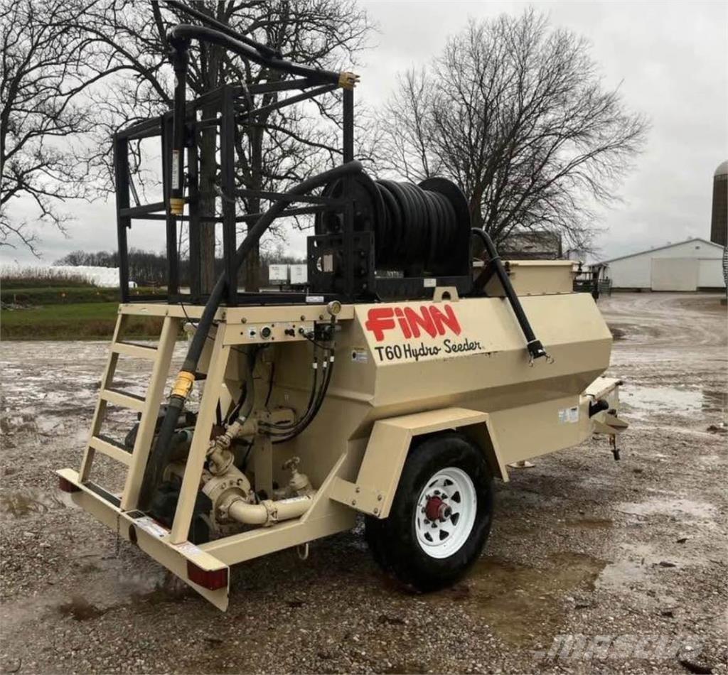 Finn T60T Receiving hoppers, blowers and elevators