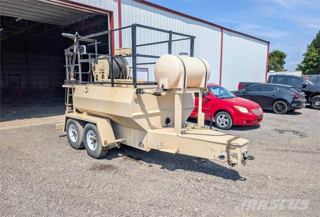 Finn T90 Receiving hoppers, blowers and elevators