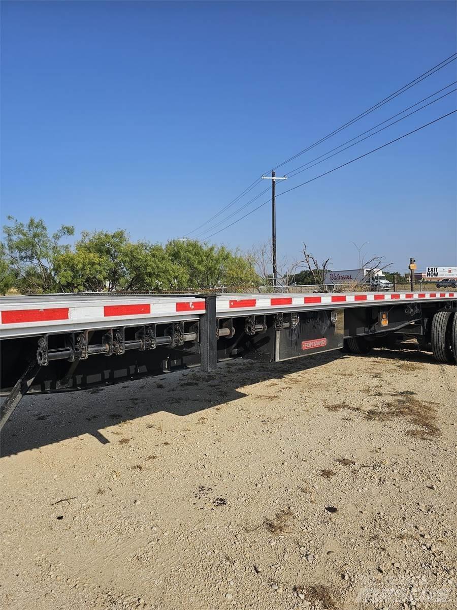 Fontaine  Flatbed Trailers