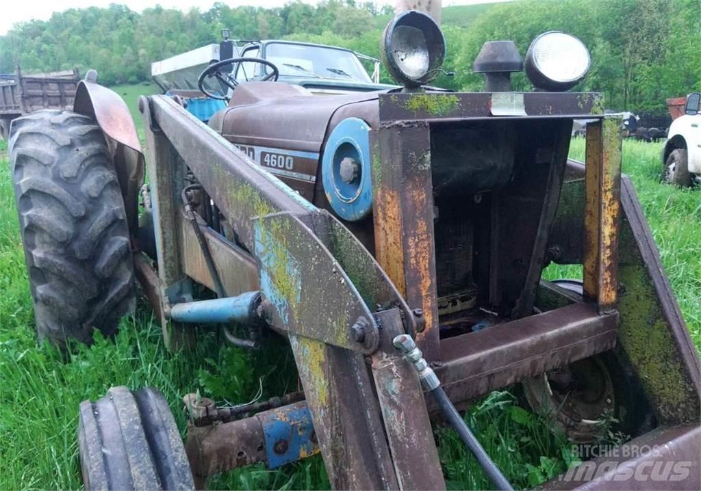 Ford 4600 Tractors