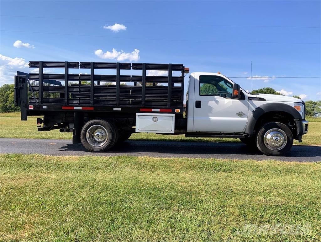 Ford 550 Animal transport trucks