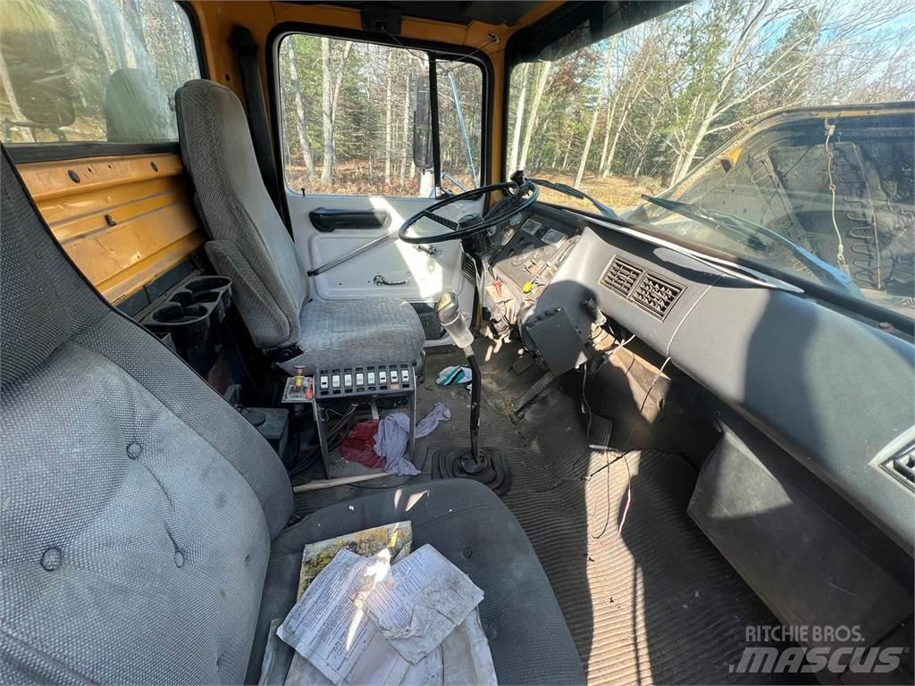 Ford 8000 Work Trucks / Municipal