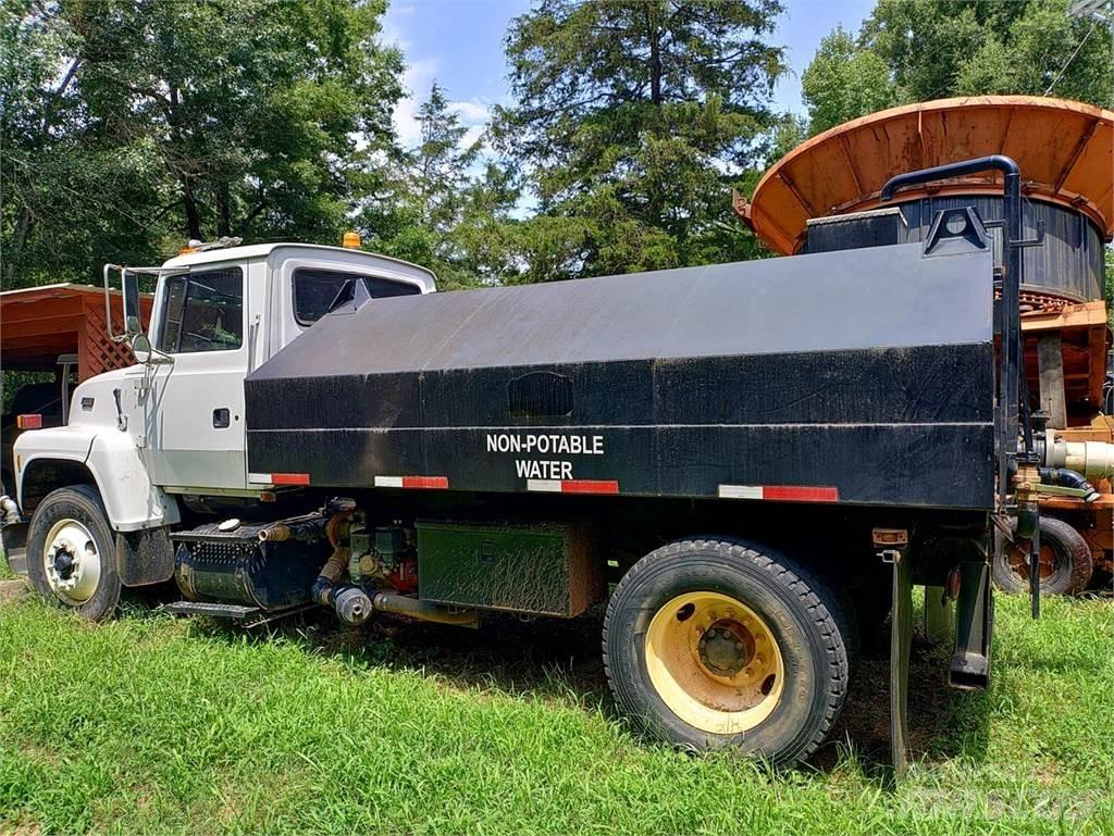 Ford 8000 Tank Trucks