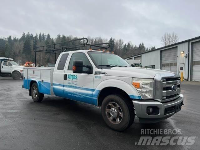 Ford F-350 Work Trucks / Municipal