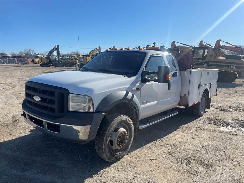 Ford F-450 Work Trucks / Municipal