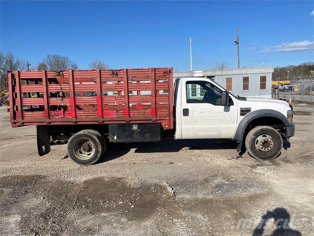 Ford F-450 Animal transport trucks