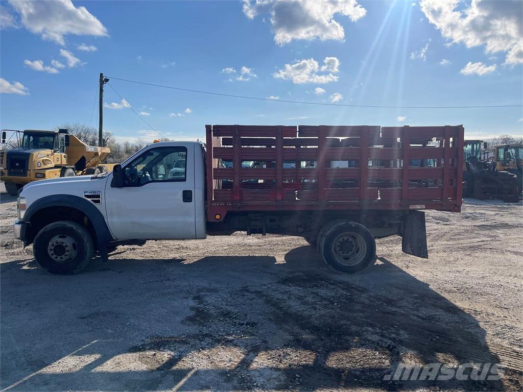 Ford F-450 Animal transport trucks