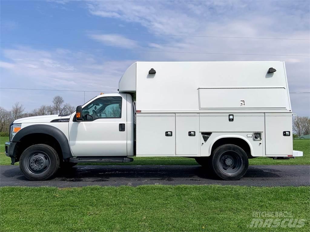 Ford F-450 Work Trucks / Municipal