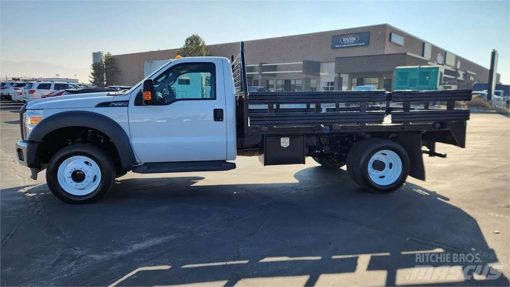 Ford F-550 Animal transport trucks