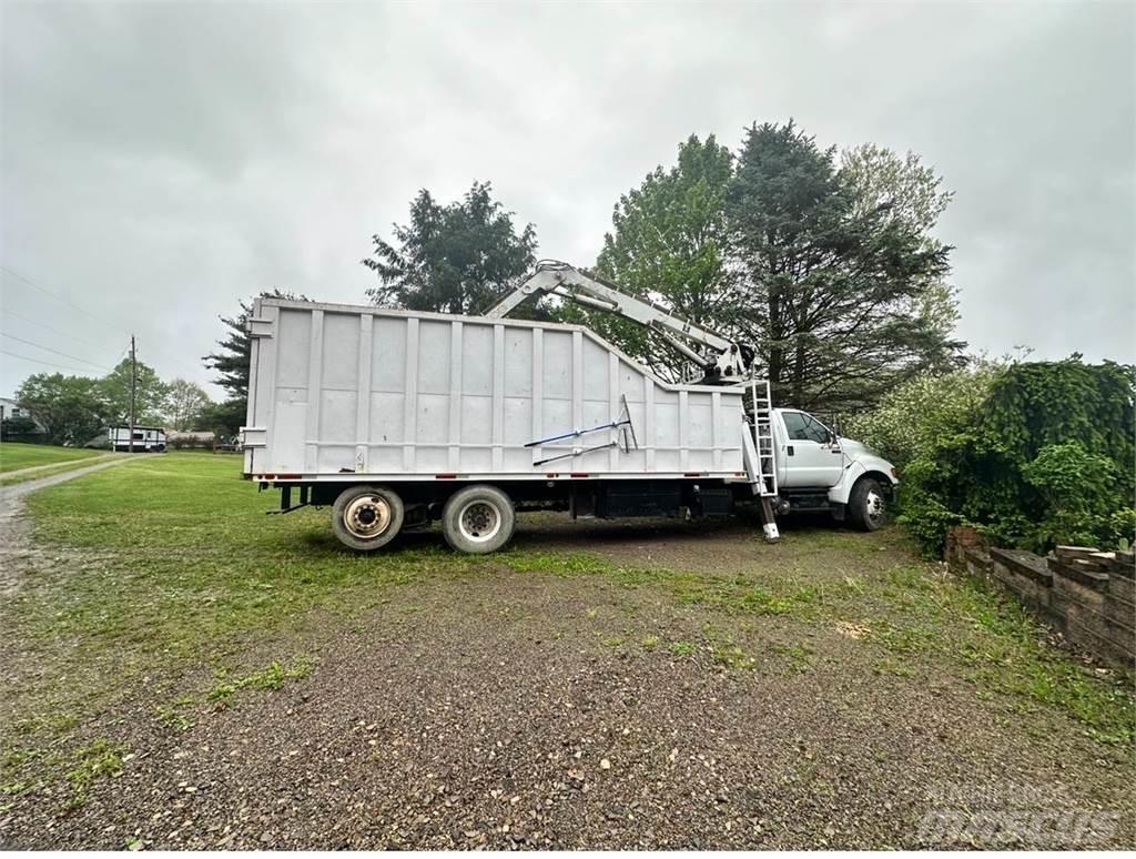 Ford F-750 Boom / Crane / Bucket Trucks