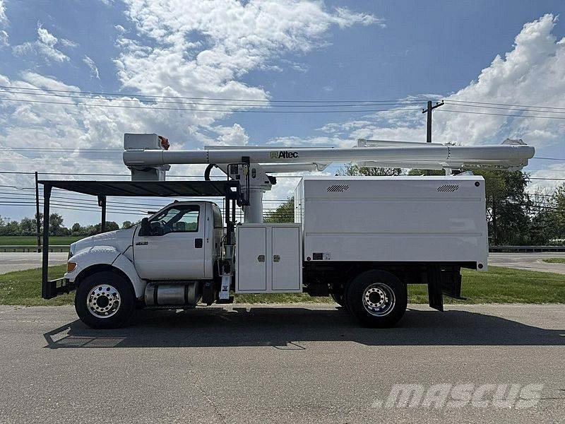 Ford F-750 Truck Mounted Aerial Platforms