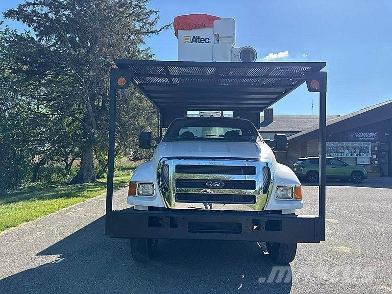 Ford F-750 Truck Mounted Aerial Platforms