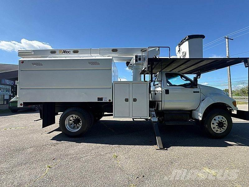 Ford F-750 Truck Mounted Aerial Platforms