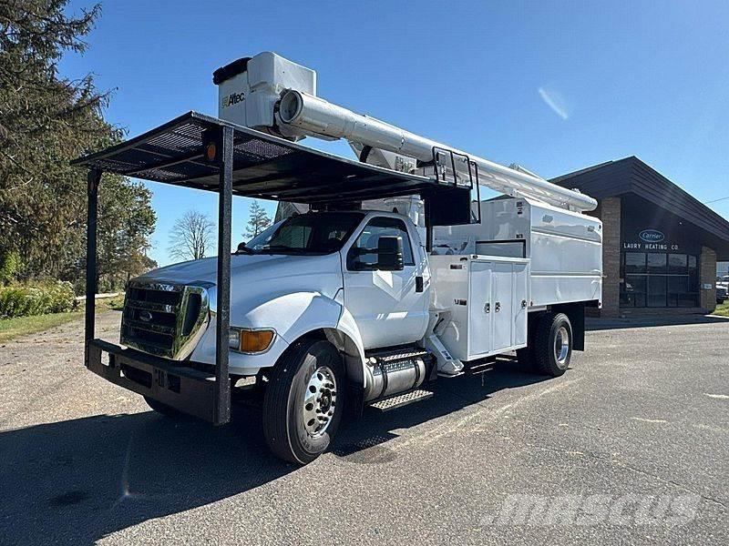 Ford F-750 Truck Mounted Aerial Platforms