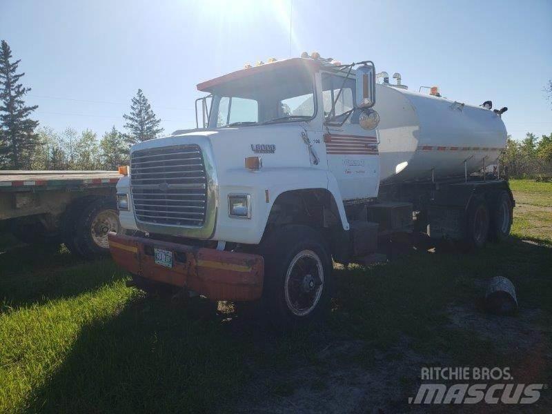 Ford L8000 Tank Trucks