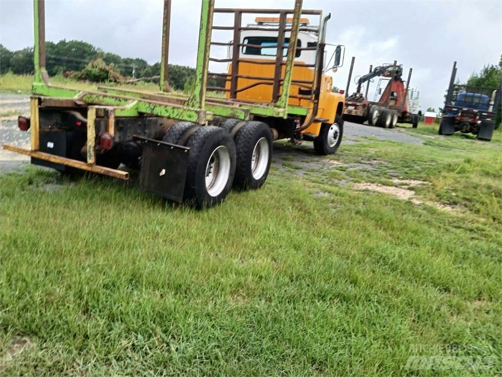 Ford L8000 Log trucks