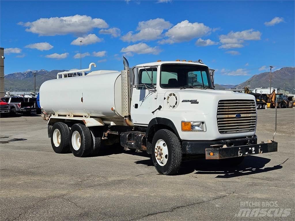 Ford L9000 Tank Trucks