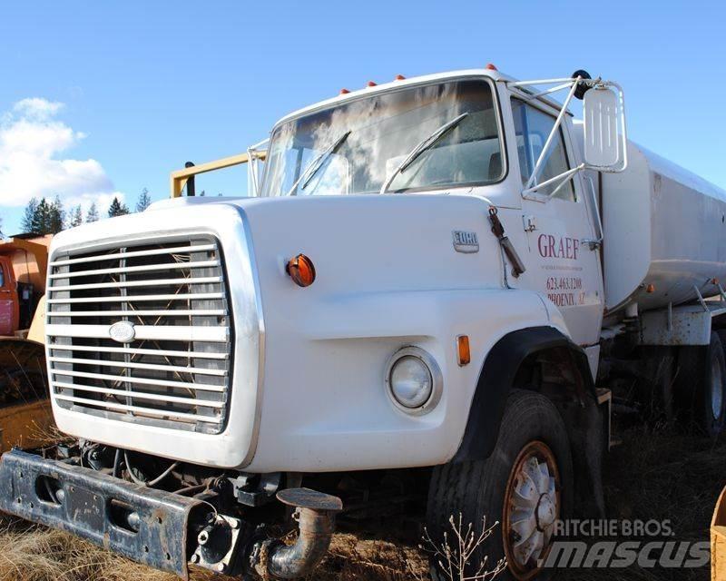 Ford LTS8000 Tank Trucks