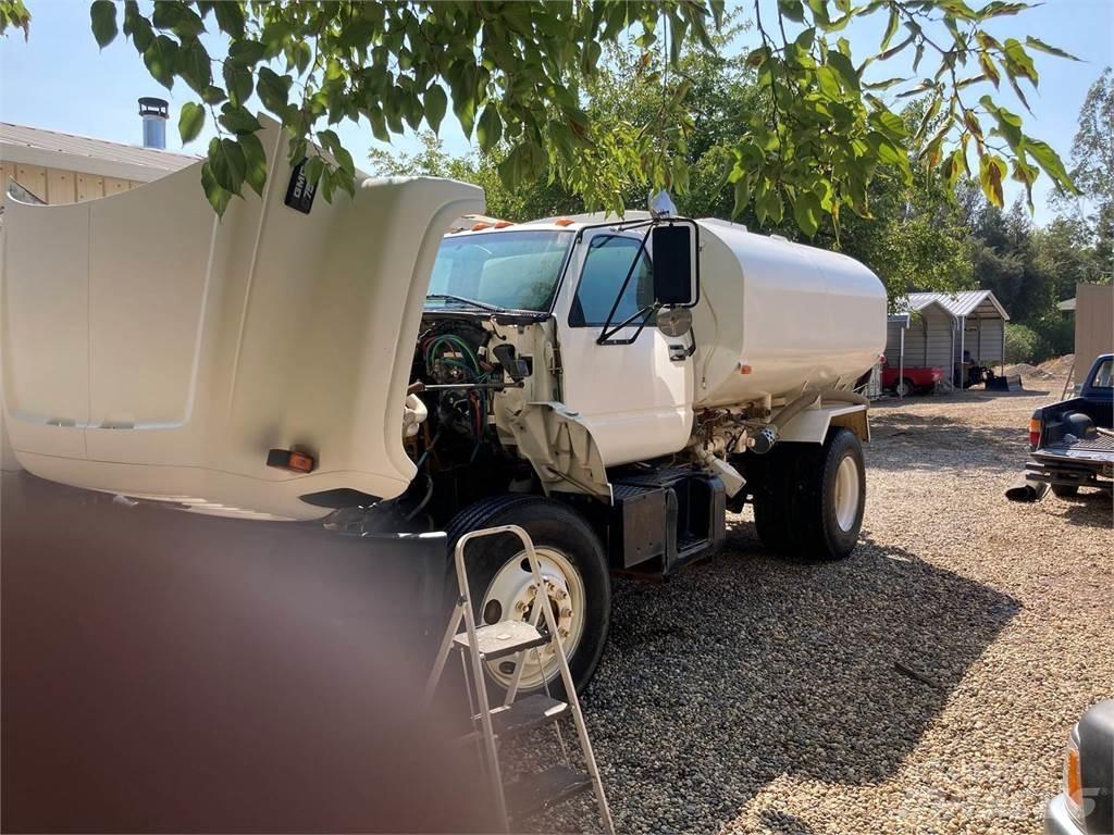 GMC 7500 Tank Trucks