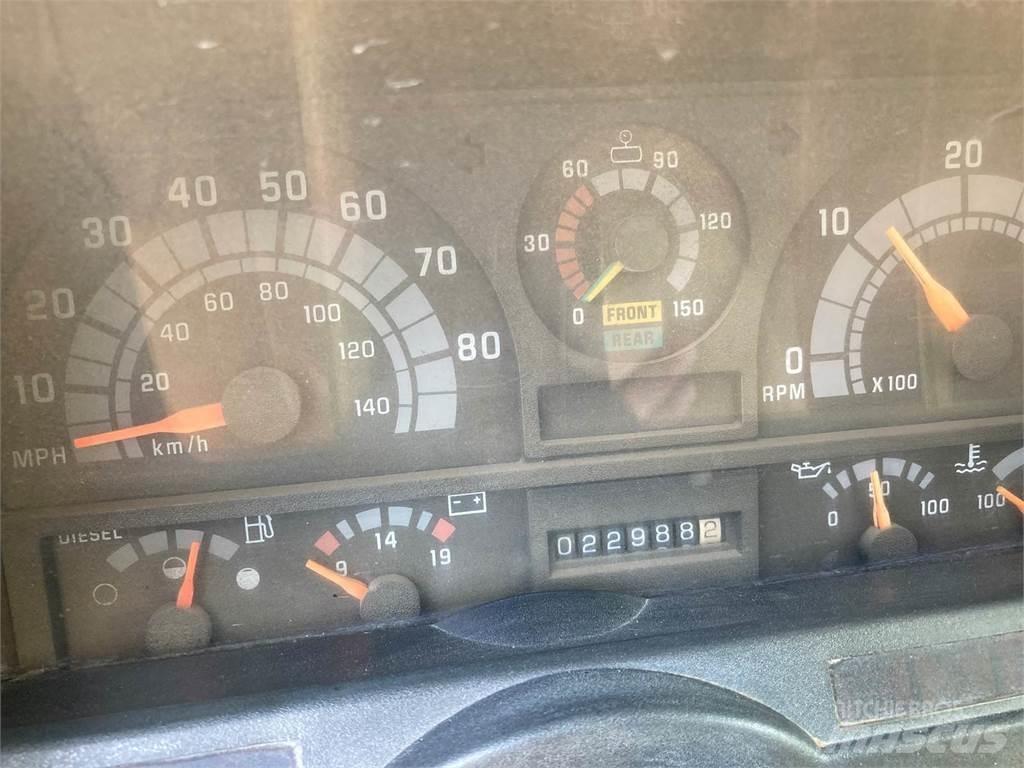 GMC 7500 Tank Trucks