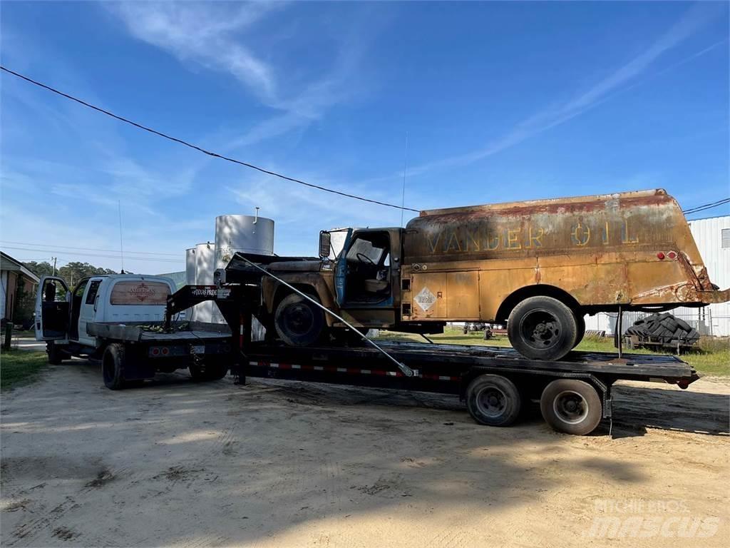 GMC C4500 Flatbed Trucks