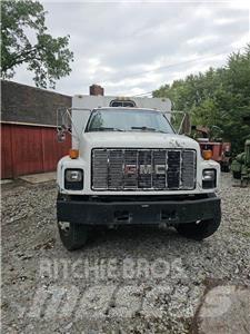 GMC C6000 Wood Chippers