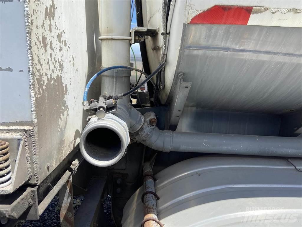 Heil  Tank Trailers