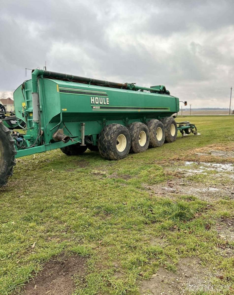 Houle 9500 Manure spreaders