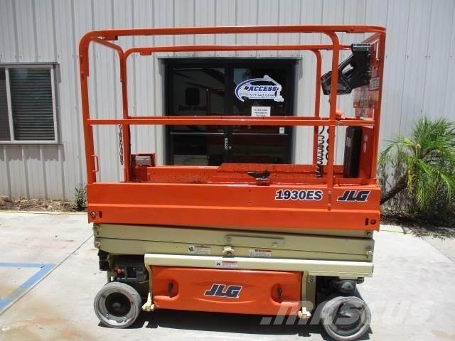 JLG 1930ES Scissor Lifts