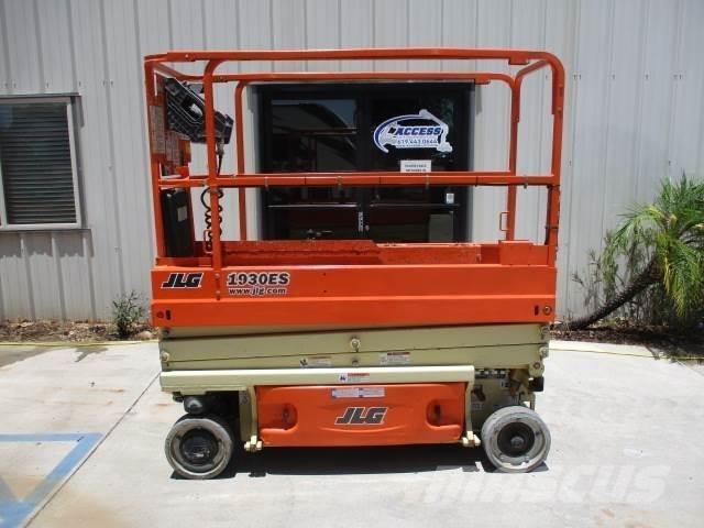 JLG 1930ES Scissor Lifts