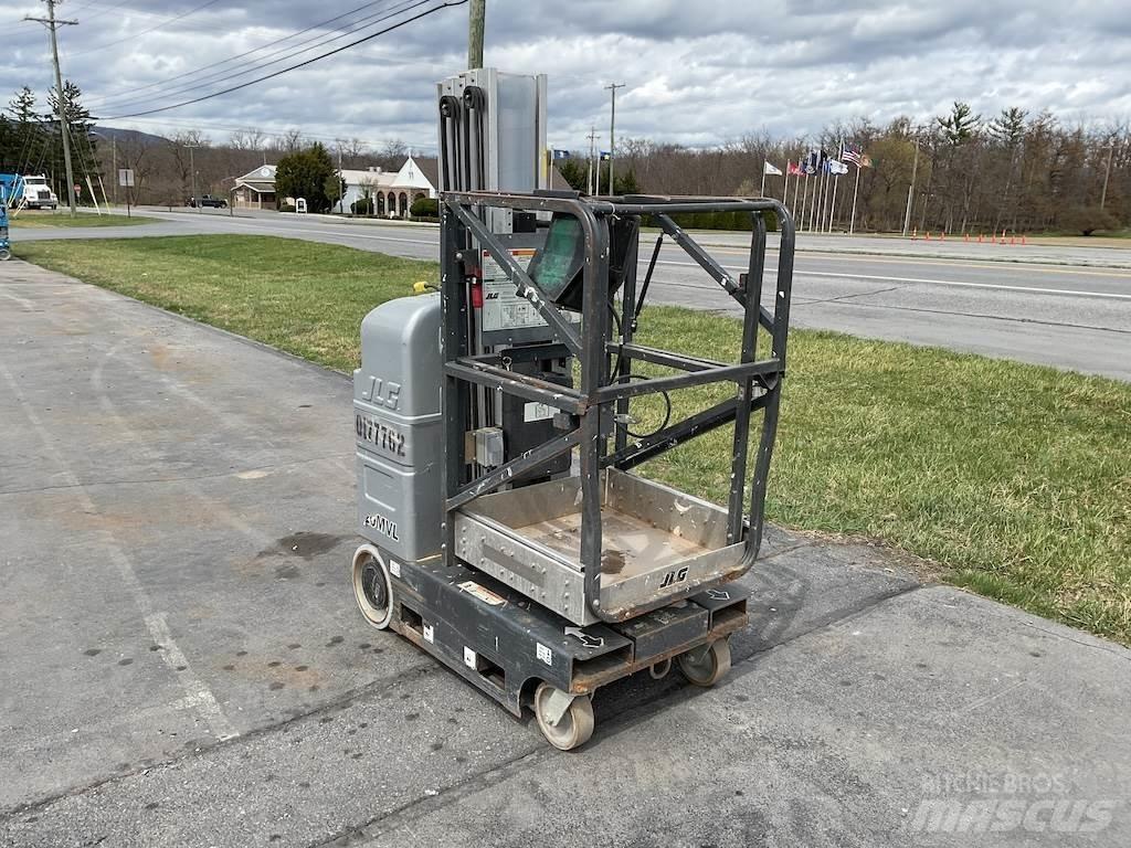 JLG 20MVL Vertical mast lifts