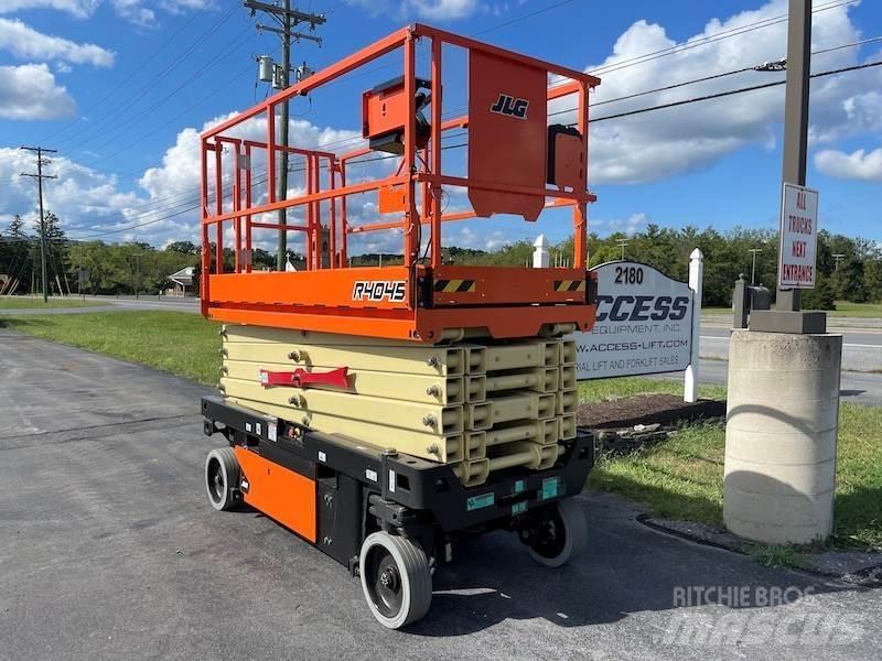 JLG R4045 Scissor Lifts