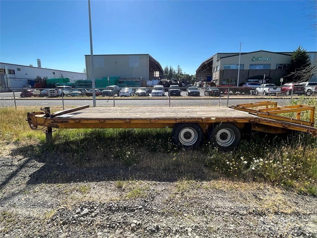 Kiefer  Flatbed Trailers