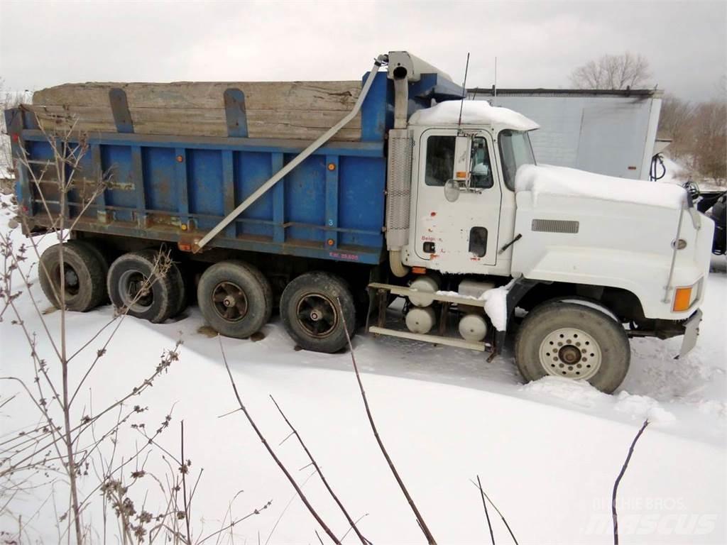 Mack CL613 Dump Trucks