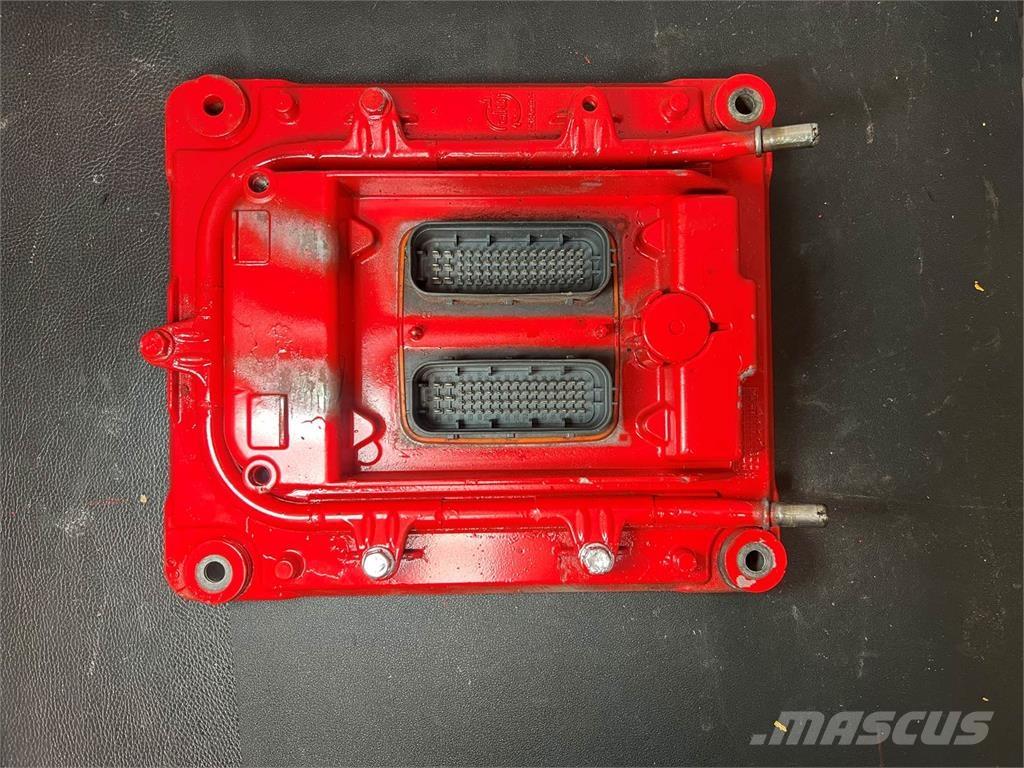 Mack MP7 Electronics