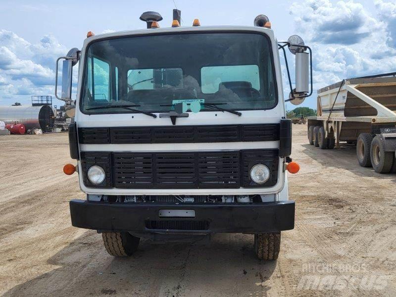 Mack Other Tank Trucks