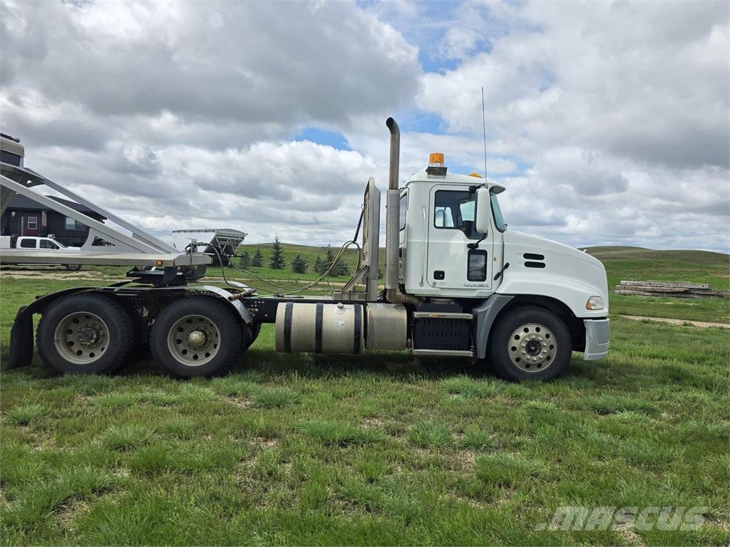 Mack Other Conventional Trucks / Tractor Trucks