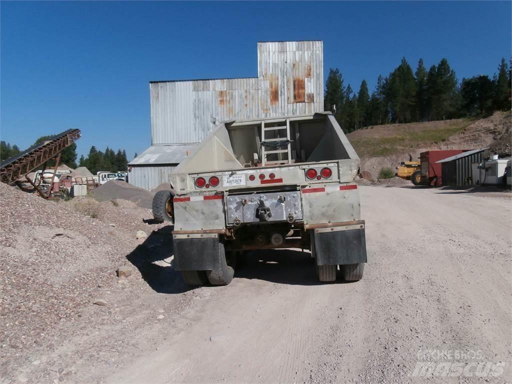 Mate  Dump Trailers