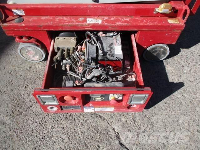 MEC 1330SE Scissor Lifts
