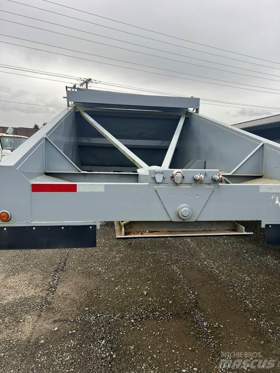 Midland  Dump Trailers