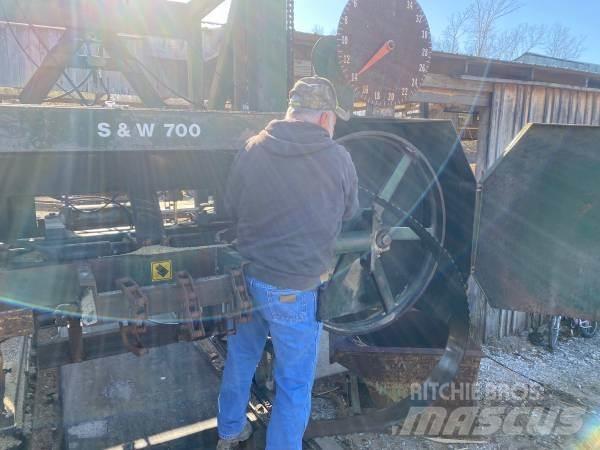  S&W 700 Sawmills