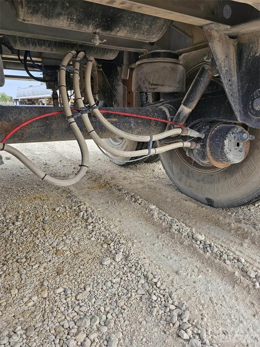  STE Tank Trailers