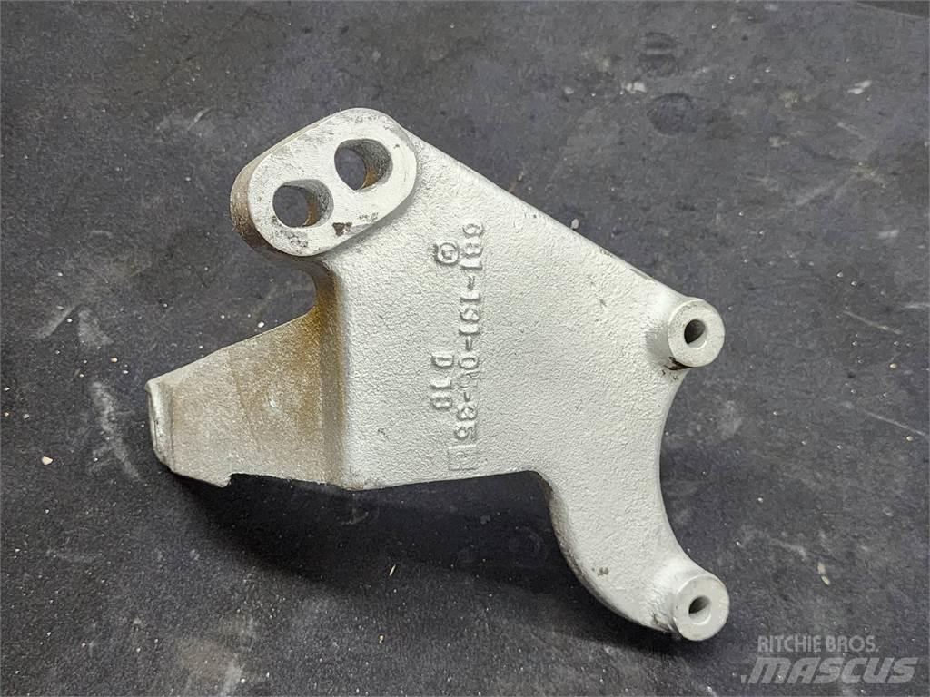  Unmarked Other Components