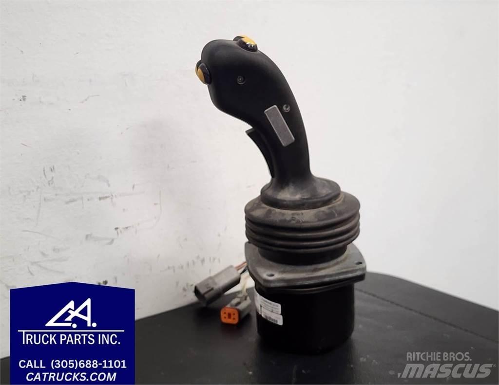  Unmarked Other Components