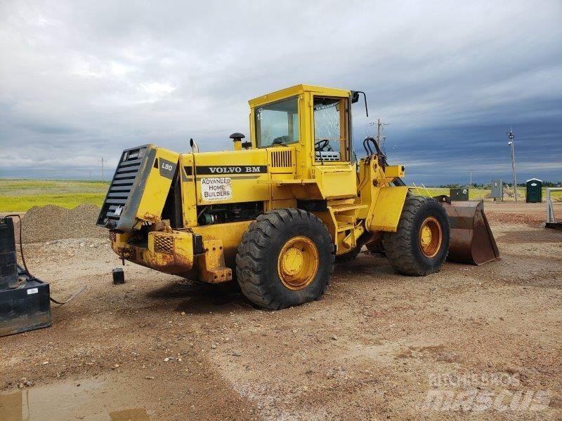 Volvo L90 Wheel Loaders