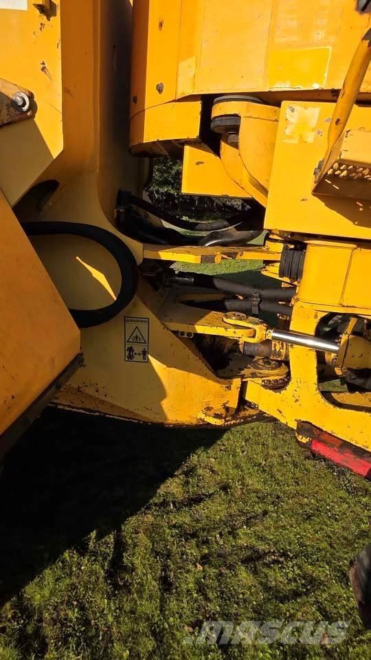 Volvo L90C Wheel Loaders