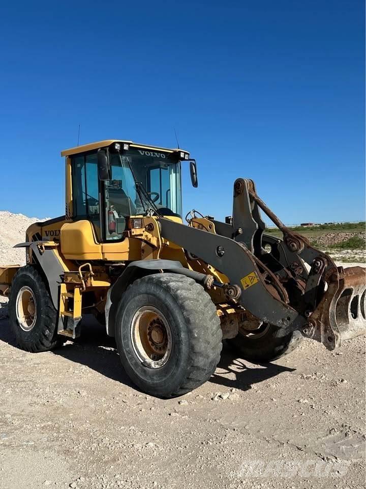 Volvo L90F Wheel Loaders
