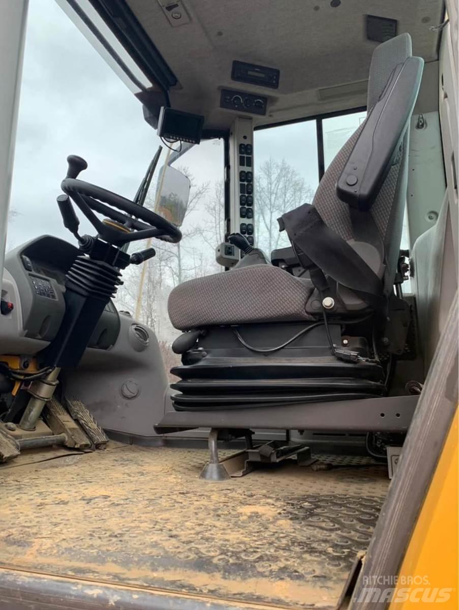 Volvo L90H Wheel Loaders